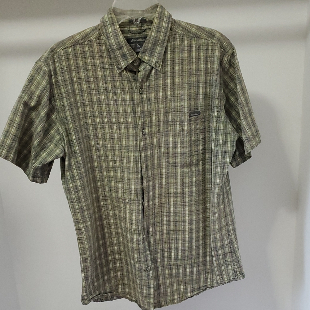 Eddie Bauer Green Casual Button Down Shirt Lightweight Cotton